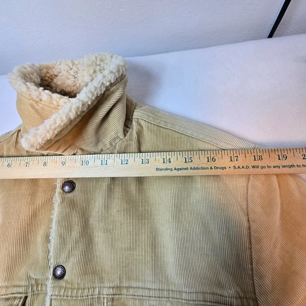 Vintage Levis Beige Corduroy Sherpa Lined Trucker Jacket Mens Large 42 USA 70506 - Picture 13 of 16